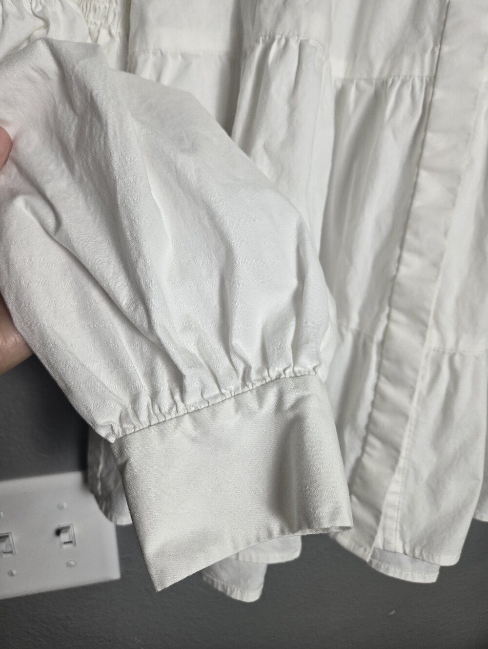 WAYF White Tiered Ruffle Blouse Size Medium - Picture 4 of 16